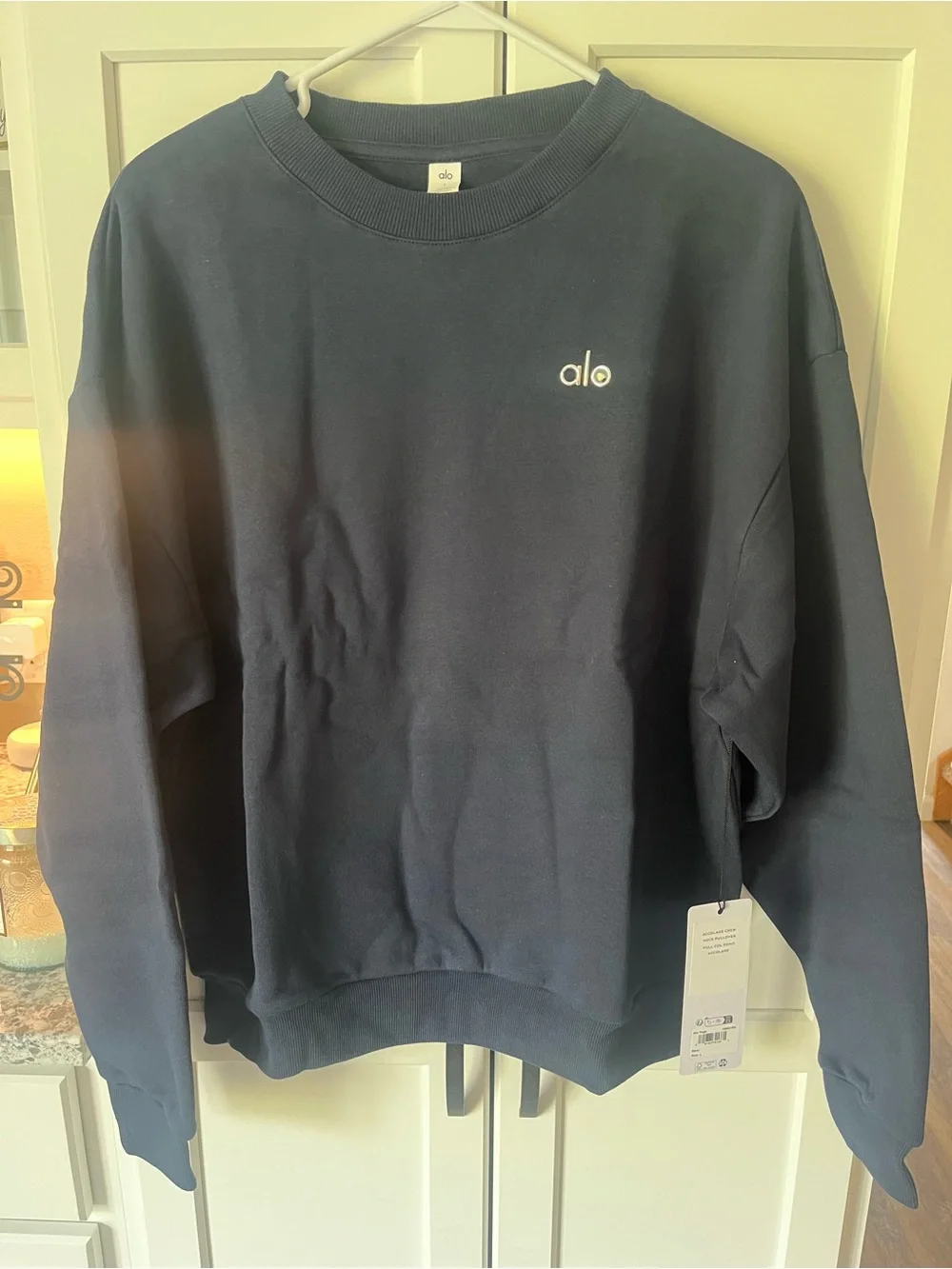 Alo Yoga Accolade Crew Neck Pullover. Navy. Size L NWT